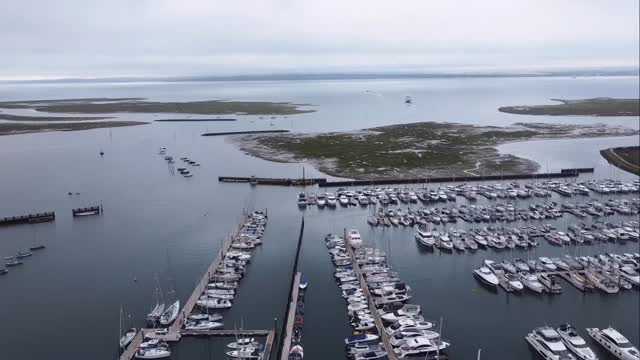SUP Fit is Back at Lymington Seawater Baths! 🏄♀️💪
Thursdays & Fridays | 9–10am
Join fitness & SUP pro Jo Styles for a unique full-body workout on the water! These paddleboard-based fitness classes blend balance, coordination, and strength training into one fun, low-impact session that challenges every muscle group — especially your core.
💥 All levels welcome
☀️ Fresh air & salt water
💪🏻 Low impact, high results
🤩 Just bring your sense of adventure!
🔗 Book your spot now — link in bio
#sup #supfit #supfitness #lymington #fitforlife #paddleboard #newforest #hampshire #outdoorsworkout