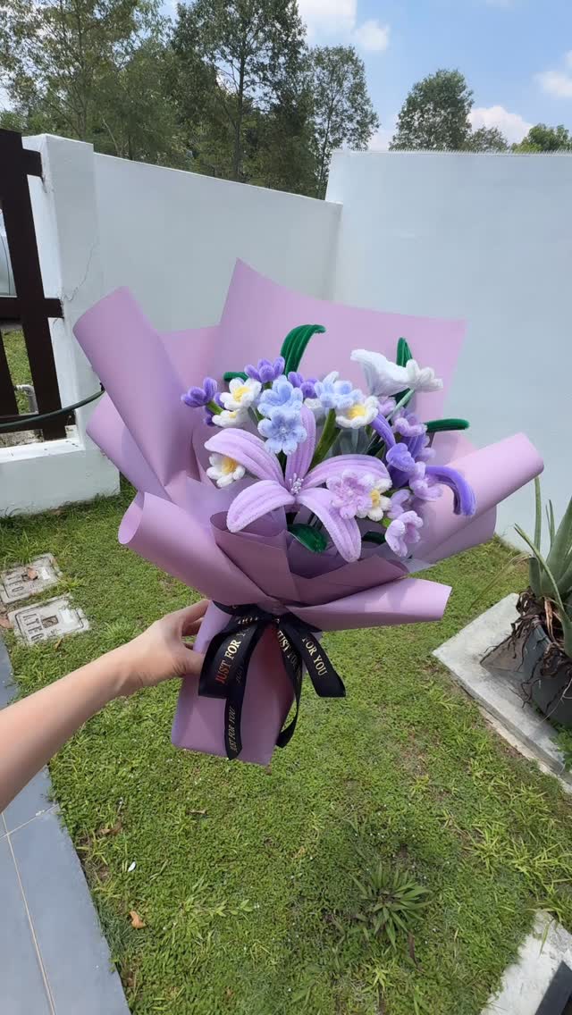 Gift them memories wrapped in blossoms. ๐#bellaniabloom