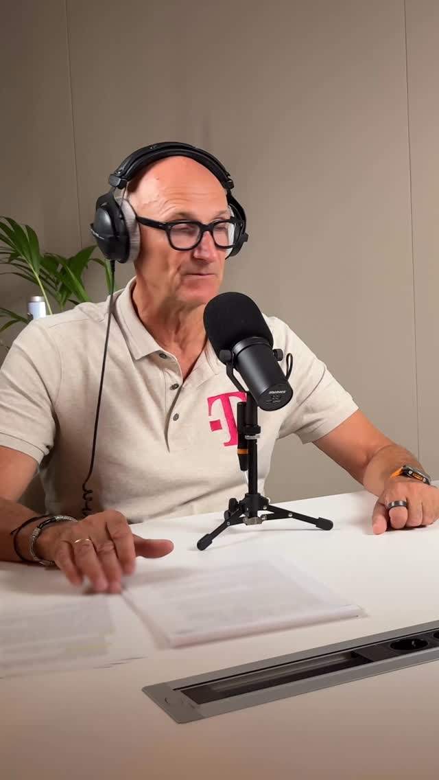 🟠Aufgepasst!🟠 In der nächsten Podcastfolge von SG zukunft. trifft unser OB-Kandidat Jan Höttges seinen Bruder Tim. Telekom-CEO und echter Solinger.
Gemeinsam sprechen sie über die Zukunft unserer Stadt: ehrlich, direkt und mit klaren Ideen.
Bald online auf Spotify & YouTube - jetzt folgen! 🟠
#sgzukunft #solingen #kommunalwahl2025 #podcast #demokratie #nrw #telekom @tim_hoettges