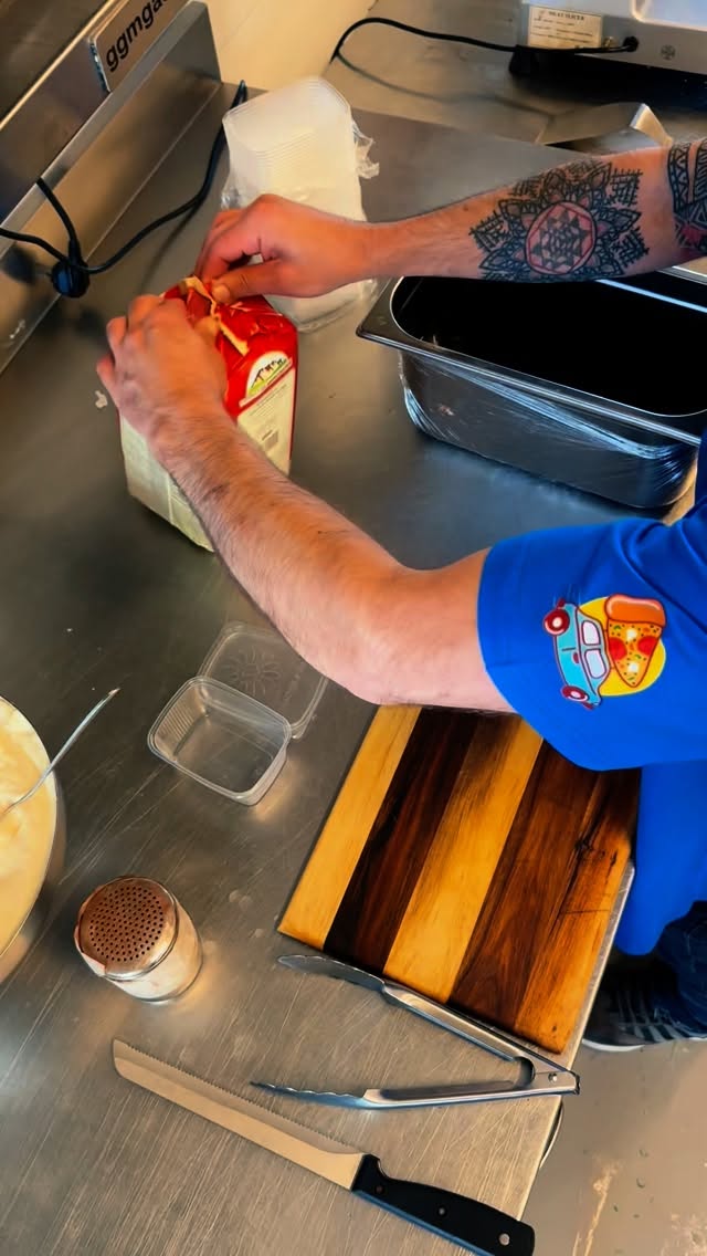 ✨ Homemade Fresh Tiramisu ✨
Layers of creamy mascarpone, delicate ladyfingers, and a dusting of cocoa heaven ☕🍫. Nothing beats the taste of this classic Italian dessert made from scratch! 🇮🇹💛
#Tiramisu #HomemadeDessert #ItalianDessert #dessert #BakingFromScratch #CoffeeLovers #Foodie #DessertGoals #MadeWithLove #Foodstagram #BakingInspiration #ClassicDessert #TiramisuLovers