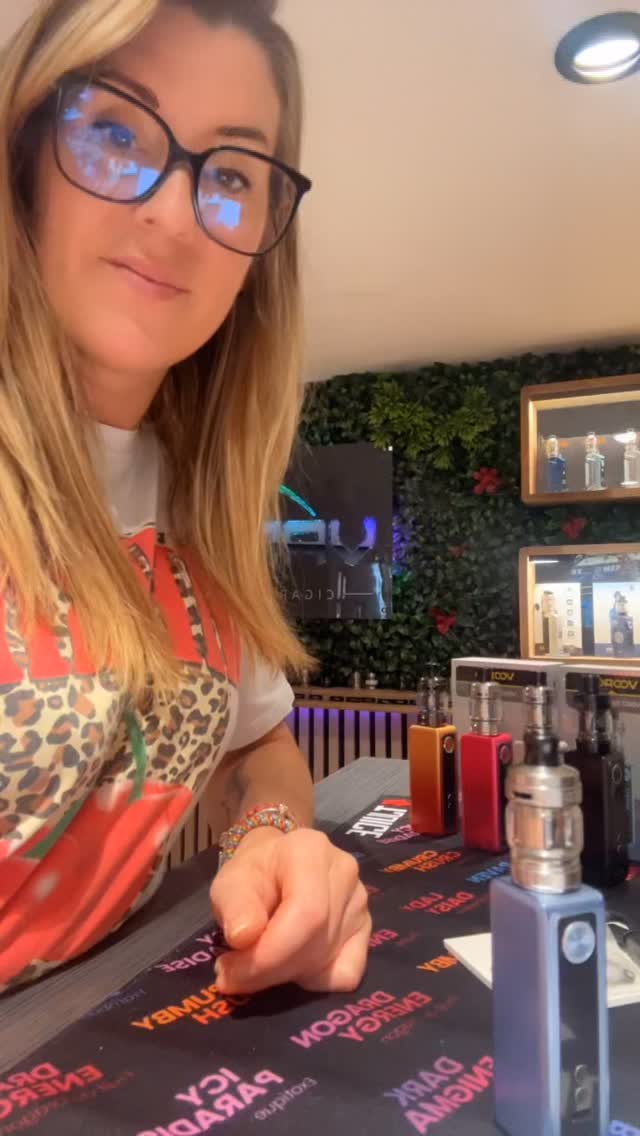 Présentation du Kit Vinci Spark 100 de chez Voopoo.
Pratique,simple et élégant . ✨
#voopoo #vincispark100 #lorient #vapoway