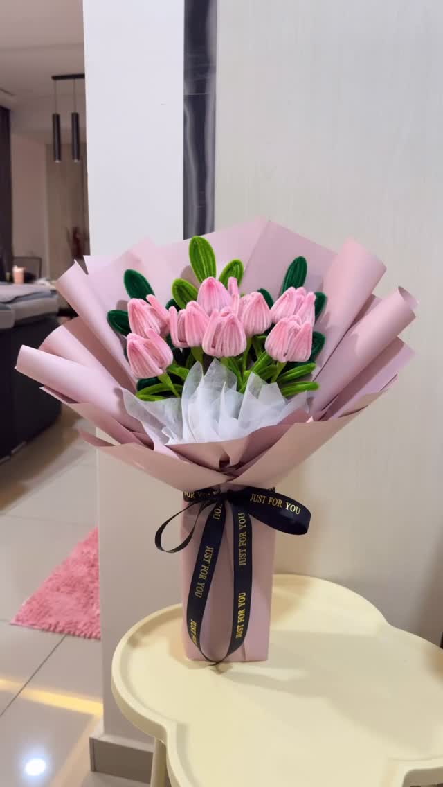 Every bloom, a masterpiece ๐ฉท Every bouquet, a story. #bellaniabloom