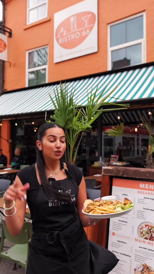 A crowd favourite 😍🔥
#bistro66beeston #nottinghamfood #nottinghamrestaurants #nottinghamrestaurant #brunchspots #nottinghambrunch #beestonfood #chickensouvlaki #greekfood #souvlaki