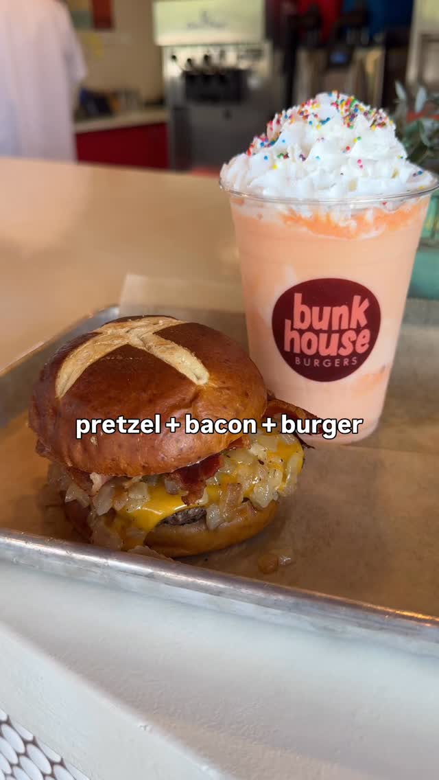 This will fix me. 🥨🥓🍔
Pretzel Bacon Burger | 8
4oz smash patty, bacon, caramelized onions, horseradish mayo, and cheddar on a pretzel bun
Available this month only, don’t miss it.
