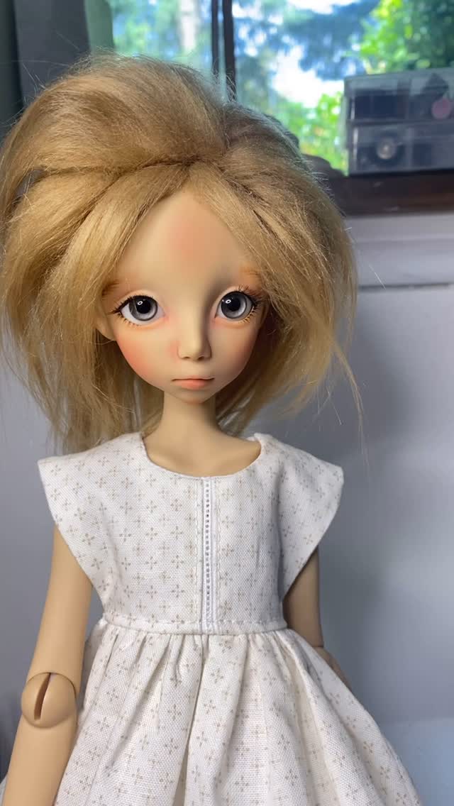 Working on the outfits for Ginny full set dolls, this pretty girl is almost ready #lindamacariodolls #resinbjd #sewingfordolls #artdoll #dollmaking