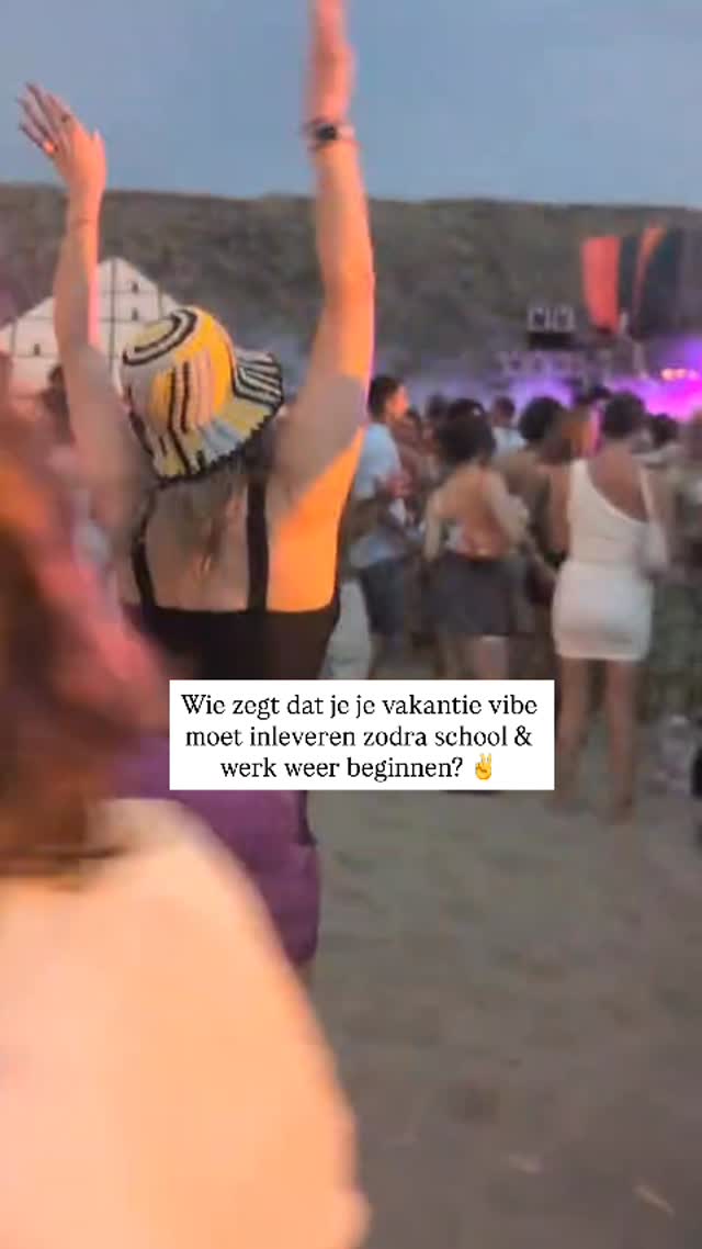 Een energieke september is een keuze.
Ik vier alle vrouwen die bewust het leiderschap pakken om zich niet te laten overwhelmen door de waan van de dag āļøEn samen in mijn Energy Sessie een plan maken om September met plezier en lichtheid te ervaren.
Je bent welkom om met ons mee te doen šÆāāļø Deze sessie is voor jou als je alle inzichten en goede voornemens uit je vakantie daadwerkelijk wil gebruiken in het najaar.Ā
Wat we gaan doen:
ā
Concreet maken wat je focus krijgt in september.Ā
ā
Doelen stellen op energie, selfcare en work/life balance.
ā
High Energy Actie Plan maken om je meest bewuste energieke september te ervaren.Ā
Ā
Zo veel zin in! Doe maandag lekker met ons mee: comment VIBES om je gratis aan te melden (of de replay te ontvangen)
X Janneke