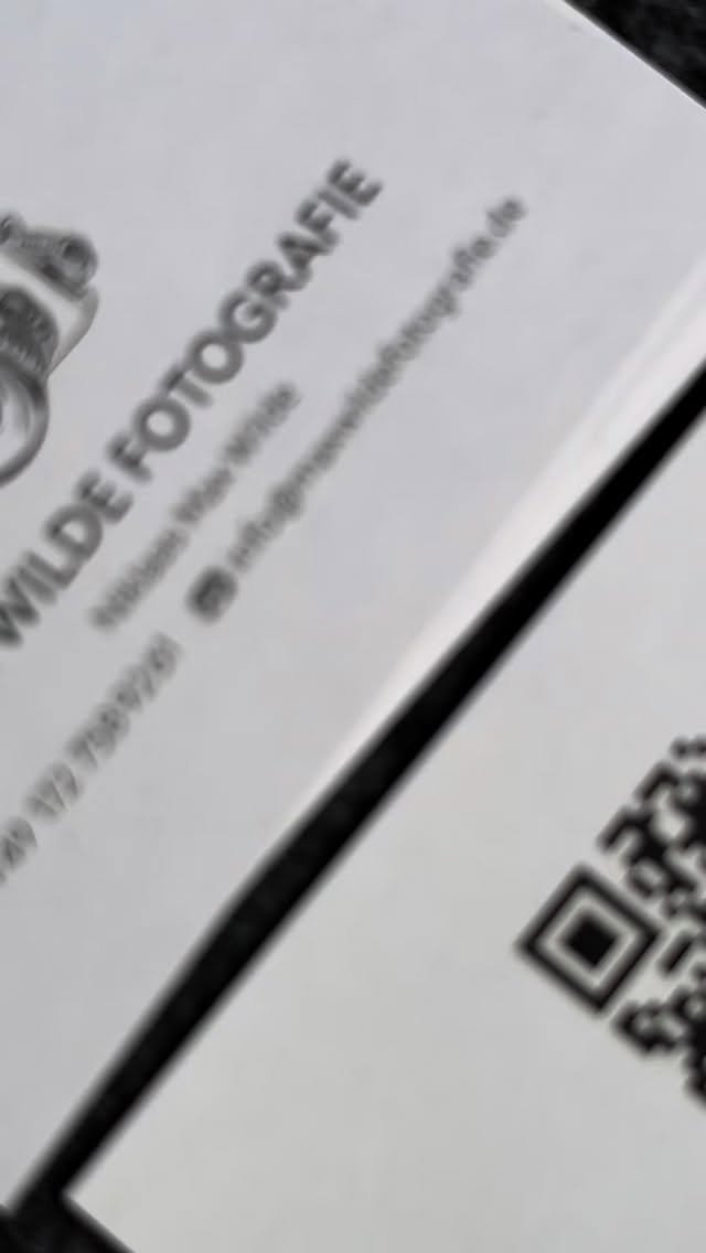 Kennt Ihr schon @maxwildefotografie ? 📸✨
Max hält die besonderen Momente zwischen euch und euren Vierbeinern für immer fest.
Egal, ob bei Action im Wald oder kuschelnd auf der Couch. 🐾❤️
Wir sind begeistert von seiner Arbeit und so dankbar, diesen kreativen Partner an unserer Seite zu haben! 🙌🏼
📹 – @vanessa.lsn
#justhelpberlin #hundeschule #dogschool #hundetraining #dogtraining #sommerfest2025 #colaboration #partner #hundeglück #hundeliebe #sommer2025