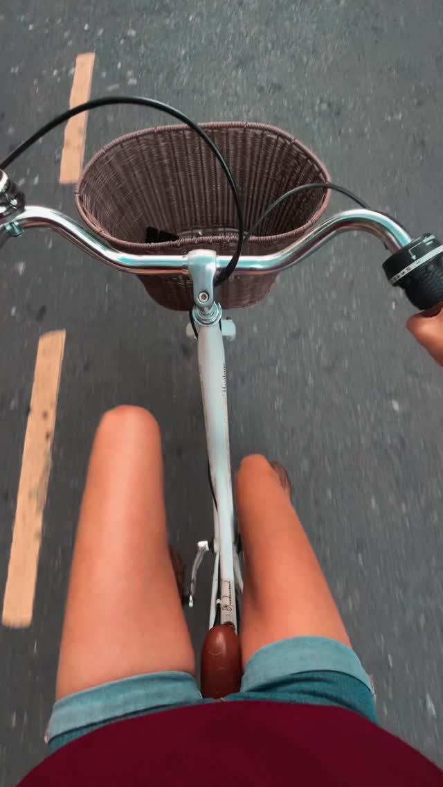 I used to spend every weekend out partying, if I stayed home I would be so anxious that I was missing something I would always end up feeling quite down.
I relied so heavily on other people telling me I looked good, that I was pretty and had great taste because deep down I didn’t believe any of it myself.
I rode my bike down to the supermarket this evening, riding past all the packed pubs and bars seeing everyone socialising and dressed up whilst I was in my mucky clothes from the yard, no make up with my hair scraped back.
I felt nothing, no care, no concern about what people might think about me choosing to ride my bike on a Saturday night as a single person.
It was liberating because now I know and I believe inside that I am enough and I don’t need to get dressed up, flaunt myself around bars to get empty compliments.
I’m just content with myself and my own little life ❤️
#recoveryispossible