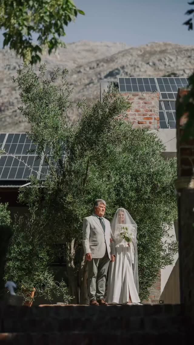 Bride Tips
⚡️assign someone to feed you
Have a bestie hand you snacks and water throughout the day-you’ll forget otherwise
⚡️break your shoes in with thick socks
Wear your shoes around the house to get a good feel of them on your feet
⚡️pack a second pair of underwear
You could get sweaty, spill something or want to change into something comfier or sexier under your dress
✨
#oliverock
#gardenwedding #outdoorwedding #fairylights #destinationwedding #bestweddingfood #solarpower
@olive_rock_venue
@lilacphotography.za
@salvationjane_ct
@orchardstay
@theriverstonehouse
@saweddings
@pinkbooksa_
@tulbagh