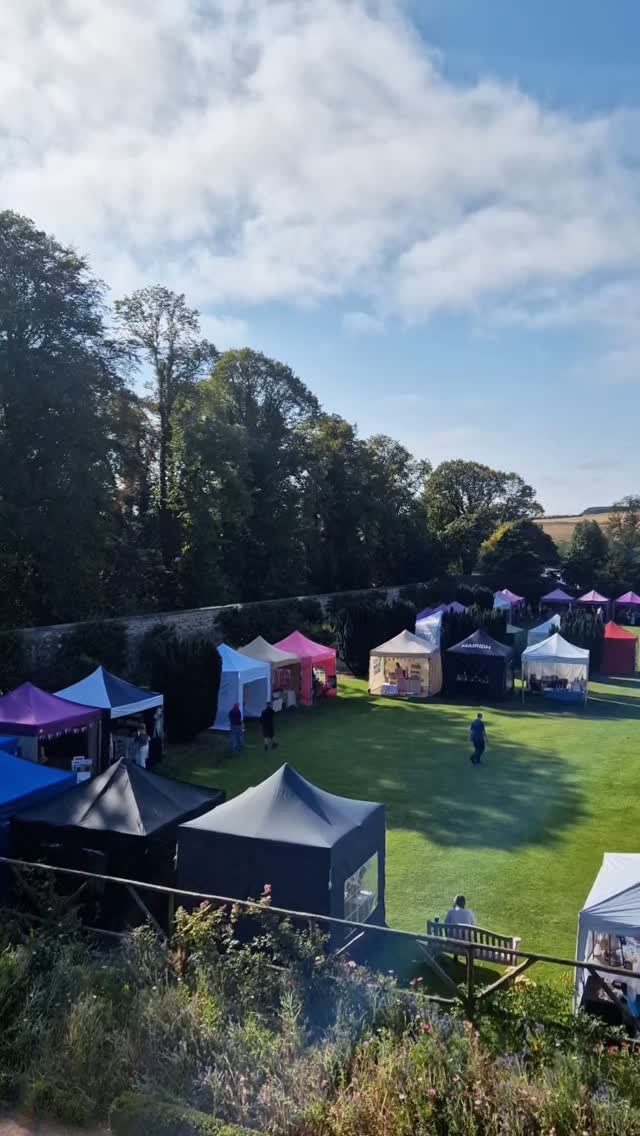 It's not often you can kick your sheos off and walk around barefoot at a market, but that's exactly what I did last weekend. Thank you to everyone who came to visit us in this beautiful, sunny setting. It's was a brilliant event, and the sun just made it even better ☀️
@elloncastlegardens #elloncastlegardens
@exclusivelyhighlands #exclusivelyhighlands
#ellon
#aberdeenshire
#scottishmaker #scottishcastle #scottishsun #woolaccessories #woolisntjustforwinter #feelinggrateful #beautifulgarden #reelcastle #reelvibes #reelscotland #reelitfeelit #reeloftheday
