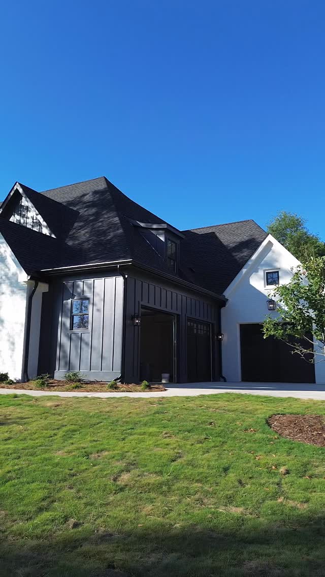 ✨ Street presence is just the beginning.
This home is more than what you see from the road—step inside and discover the craftsmanship, design, and details that make every space extraordinary. Available now, built for a lifetime. 🏡
👉 For more details and availability, visit @jennifervaughanrealtor
#LakeOconeeBuilder #LakeOconeeLiving #AvailableNow #CustomHomeLakeOconee #GeorgiaLuxuryHomes #RightAngleConstruction #LuxuryHomeTour #LakeOconeeHomes #InteriorDesignDetails #CraftsmanshipMatters #BuildWithRightAngle