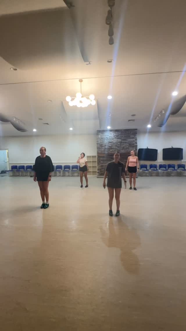 First combo of the year!! So excited to be working with so many talented dancers!
Song: Drive By - Train
Choreography: Madelyn Shepard
Dancers: Sydney Willis, Bella Pavia, Skye Reed, and Madelyn Shepard
#tapdancer #tapchoreographer #tapdance #dance