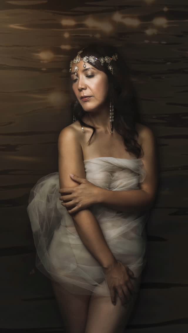 There are parts of my story no one sees.
The tears I cried alone.
The moments I doubted if I could keep going.
The versions of me that had to fall away so I could rise again.
And yet, here I am.
Not untouched by the fire, but shaped by it.
Not unscarred, but stronger, softer, more whole because of it.
Every woman I know has her own version of this story.
Her own fire.
Her own rise.
And I believe those journey's deserve to be honored.
Not hidden.
Not rushed past.
But remembered, reflected on, and celebrated.
I created these reflection prompts because journaling has been such a grounding and healing practice for me. Putting thoughts on paper brings clarity, helps me uncover hidden wisdom, and releases the weight of holding everything inside. Writing has shifted how I see myself and my story, and I wanted to offer you that same space. If youâve never tried it, give it a go, you might be surprised by what comes up.
Comment 'REFLECTION' and I'll send you a copyâ¤ď¸