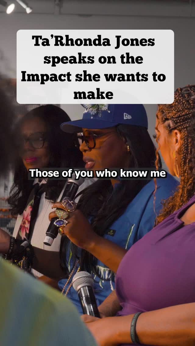 Talent. Impact. Inspiration. All words that describe the amazing @tarhondajay 💯 Chicago is a better place for generations to come because of her presence 👑
📹: @nfofilms