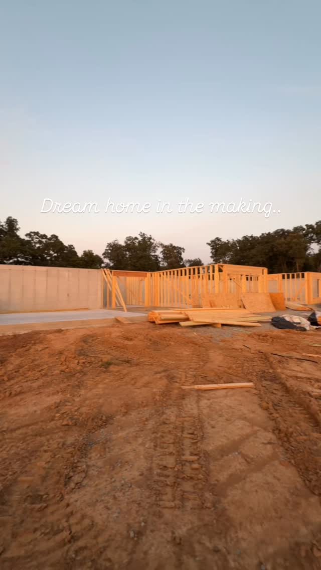 #dreamhome #newconstruction #farmingtonmo #sandcreekcustomhomes