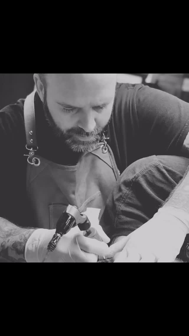 ⚡️Today ⚡️: Dave had a cancellation at his NYC shop and will be taking walk-ins here at Shisa Tattoo Studio in Maplewood Village (155 Maplewood Ave, 2nd Floor Unit 7 above the theater) from 12–7PM. First come, first served! Don’t miss the chance to get tattooed by a true craftsman.
Dave Lopez has been tattooing since 1992, carrying forward his family’s deep connection to NYC tattoo history since 1973. With over 30 years of experience, he’s built a reputation for bold, timeless work inspired by his decades of travel to Japan and passion for traditional Japanese tattooing.
#MaplewoodNJ
#MaplewoodVillage
#EssexCountyNJ
#NJInk
#NJTattoo
#NJArtists
#SupportLocalNJ
#NJThings
#MaplewoodLife
#WalkInTattoos
#TattooFlash
#FlashTattoos
#TattooTime
#TattooToday
#TattooLife
#InkToday
#GetTattooed
#TattooReady
#InkNJ