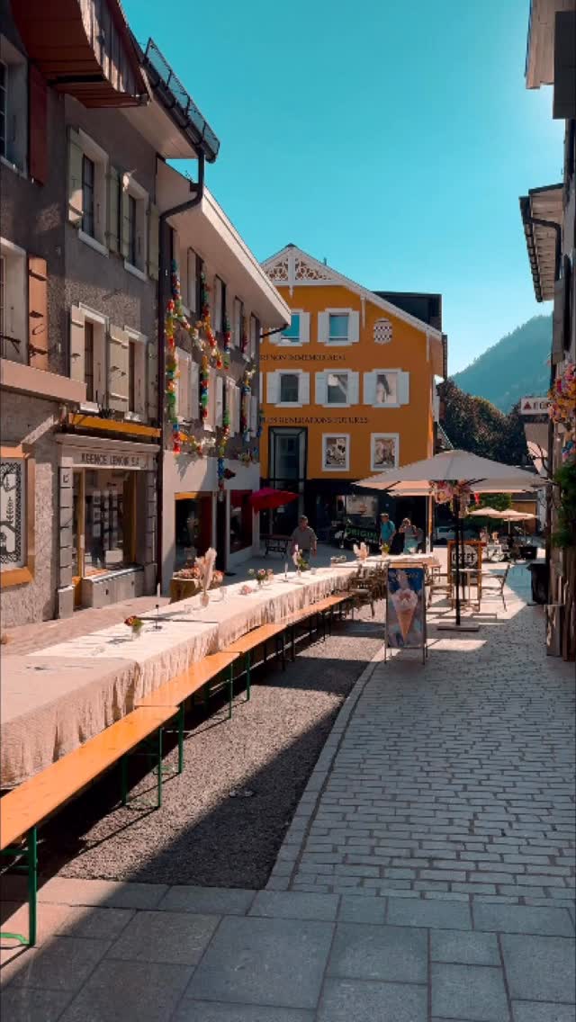 Retour en images sur la belle soirée du 7 août dans la Grand'Rue de Château-d'Oex.
Un grand merci à toutes et à tous pour votre présence, votre bonne humeur et vos sourires !
La grande tablée reviendra à l'été 2026... On se réjouit déjà ! ☀️