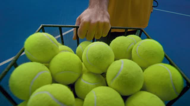 Les presentamos este comercial tan esperado! Para Múnich Ultra @munichultra de la mano de @garabatomullenlowe y nuestro director @joakvilaro 🎬 🇦🇷
CREW FILM:
Director: Joaquín Vilaro @joakvilaro
DF: @pietroscappini
Productor ejectivo: @mauridu
AD: @ximezarratea
Jefe de producción: @cami_bachem
Asist. De producción: @gicoronelp @aledu28
Jefe de casting: @lilyseiferheld
Jefe de locaciones: @chompi_rojas
Asistente de locaciones: @rtunchi
Camara:
AC 1: @andresmasi
AC 2: @agostinaardnz
Dit: @cucofernandez_
Continuista: @araviverosv
Técnica:
Gaffer: David Acosta
Key grip: @rolan_acosta
Electrico: @ocamposrobertomanuel
Arte:
Directora de arte: @montsecuevas
Asístete de arte: @martinezali
Realizador: @jonnymedina8083
Ayudante de arte: @x_xalanmedina
Utilero de producto: @francomedinafernando
Asiste de utileria: @an.singht
Directora de vestuario: @pieripecuatica
Maquillaje: @lauvera_makeup
Montaje: @cucofernandez_ @cersar_
Postproductor: @cersar_
Colorimetria: @kencabello
Diseño de sonido: @postaudiopy
Sonido directo: @ever__isaac
Foto fija: @juanjoviya
Catering de las chicas 🙌🏼