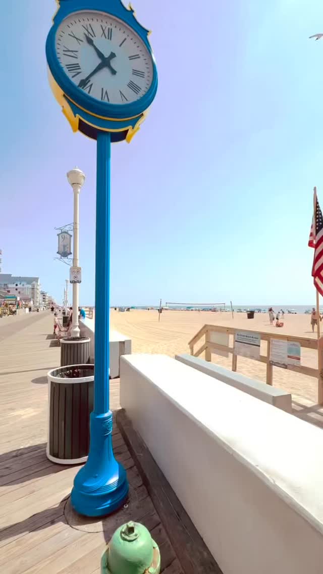 For many of us, this weekend is the last hurrah by the ocean ☀️ Make it count — fill up those trail cards, grab a cold one at Burnish Brewery🍻, or stop by Popce’s for something sweet🍦to ease the sting of summer slipping away! Make sure to tag us along way!
🍦- @popceshomemadeicecream
🍻- @burnishbeerco
🍟- @thrashersfries
#moreontheshore #easternshorelife #marylandblogger #marylandeasternshore #easternshoremd #oceancitymaryland #marylandbusiness #easternshorebrewery #icecream #summervibes