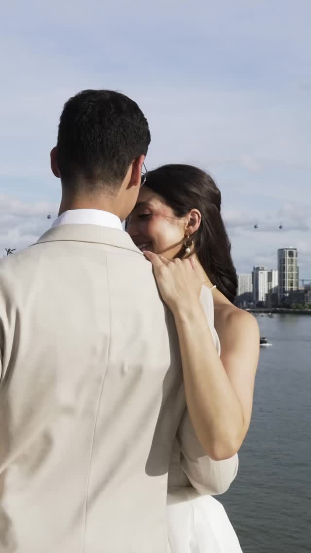 After moving to London a couple of years ago filming weddings here are defo not disappointing!
Great day start to finish loved the relaxed feel to this wedding, with a first look before the ceremony (my first) and then a limo with friends to the ceremony and dance floor full to brim!
Venue - @trinitybuoywharfweddings
Events organisers - @urbanspaceevents
Photographer - @libbychristensenphotography
Dress - @pronovias
Band - @thetwentysband
#weddingvideographer #weddingday #trinityboeywharf #londonwedding #londonweddingvideographer