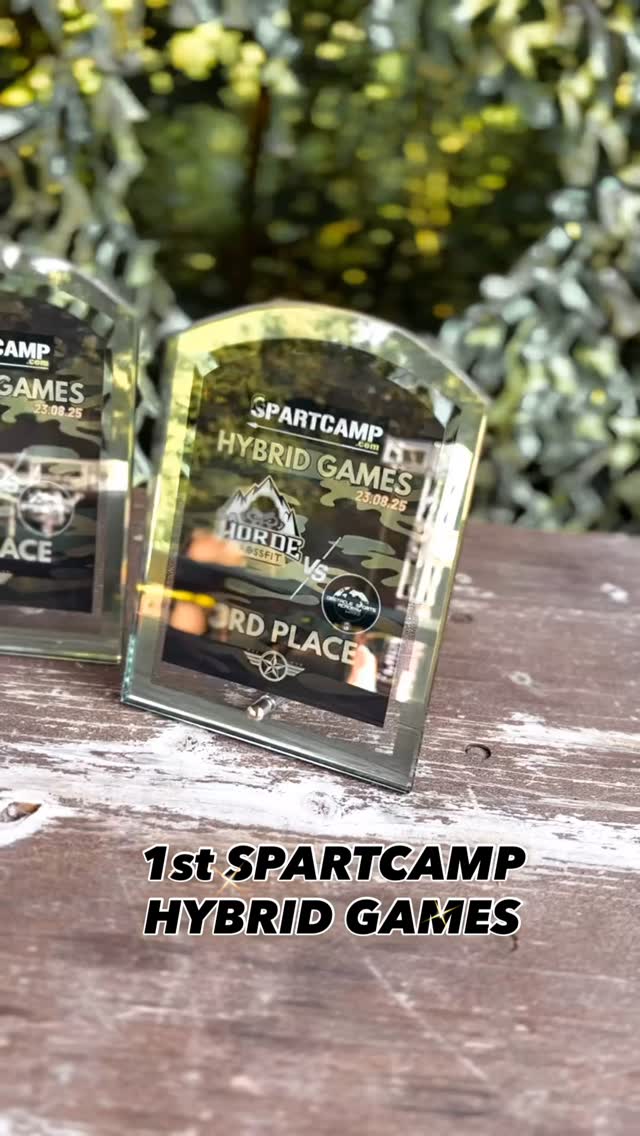 🔥 Ce week-end ont eu lieu les 1ers SPARTCAMP HYBRID GAMES : un nouveau concept unique qui mêle CrossFit & Obstacle dans une compétition interclubs de 3h !
•
💥 4 équipes de 5 athlètes
💥 4 WOD de 25 min d’une intensité Xtrm
💥 Le trophée SPARTCAMP en jeu
•
Pour cette grande première, c’est LA HORDE CROSSFIT qui est venue se confronter à SPARTCAMP. Résultat : une ambiance de 🔥, une intensité extrême et une communauté plus soudée que jamais.
•
🙏 Merci aux athlètes, juges et bénévoles pour votre énergie incroyable !
•
👉 Toi aussi tu veux organiser une compétition dans ton club ? Écris-nous en MP et lance ton propre Hybrid Games
•
#Spartcamp #HybridGames #OCR #CrossFit #Competition #Interclubs #community