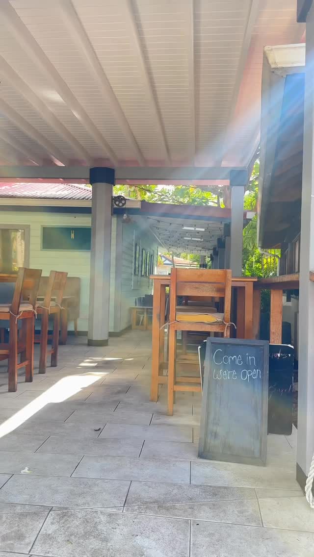 Searching for a place that gives you that content, homey feeling? We are cozy, electric and ready to welcome you 🤗
#knifeandforkgrenada #GrenadaEats #GrenadaFoodie #GrenadaRestaurants #GrenadianCuisine #StGeorgesGrenada #ExploreGrenada #TasteGrenada #CaribbeanEats #CaribbeanFoodie
#visitgrenada