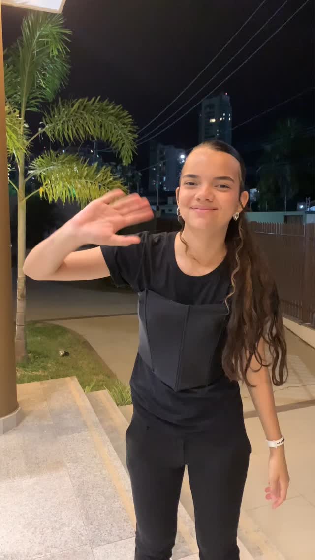 "Alegrai-vos sempre no Senhor; outra vez digo: alegrai-vos" (Filipenses 4:4).
O Rio da Vida está fluindo em nosso meio como nunca visto antes, e tudo que ele toca passa a ter vida (Ezequiel 47:9). A Palavra do Senhor é essa água da vida que flui e lava todas as nossa impurezas e mata toda a nossa sede (Efésios 5:26; João 4:14).
A Festa do Amor é um evento onde o rio da vida flui abundantemente, alcançando todos que atenderam o chamado do Senhor. Foram 121 pessoas que experimentaram o fluir do rio e saciaram a sua sede. Alguns deles estão vindo pela primeira vez, outros estão retornando para a casa do Pai. Mas uma coisa ficou marcada em todos: o rio alegra a cidade de Deus! (Salmo 46:4)
Nosso coração está ainda transbordando de alegria por receber cada um de vocês e ver que Deus os levou até lá para falar carinhosamente ao seu coração. Sejam sempre muito bem-vindos para desfrutar do fluir desse rio.
Comenta aqui o que mais te tocou neste evento.
#igrejaemmossoro #eventocristão