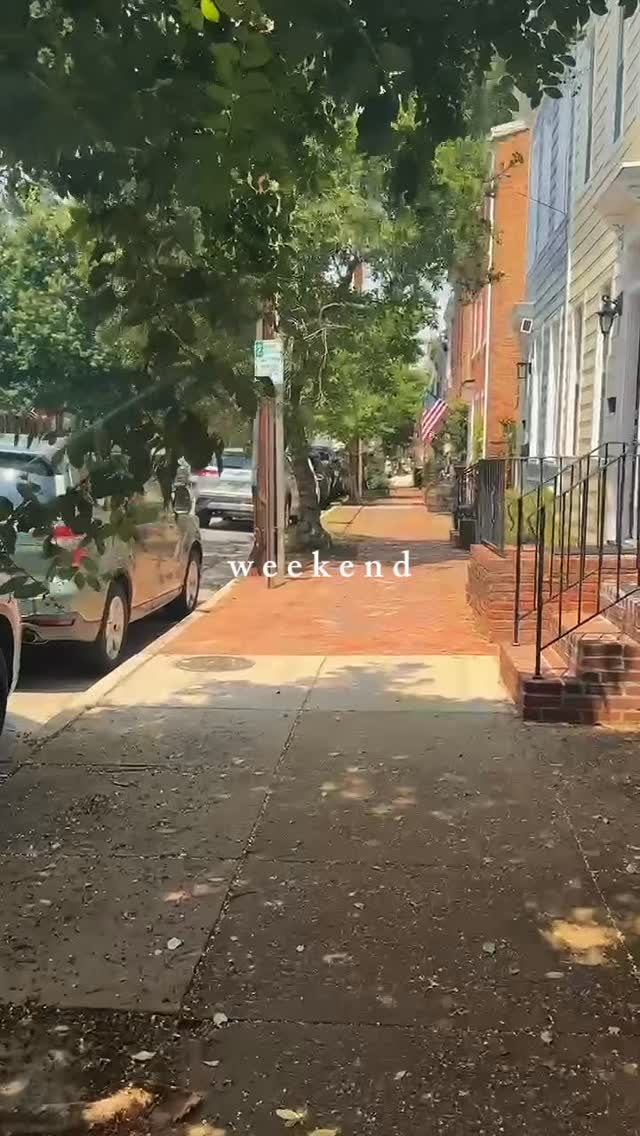 Whose ready for a weekend in Alexandria?! If you stay at Payne St. house you’re just minutes from the sights, but get to come back to calm and cozy oasis! #visitalxva #oldtownalexandria #visitalexandria #alexandriarestaurantweek #shorttermrental