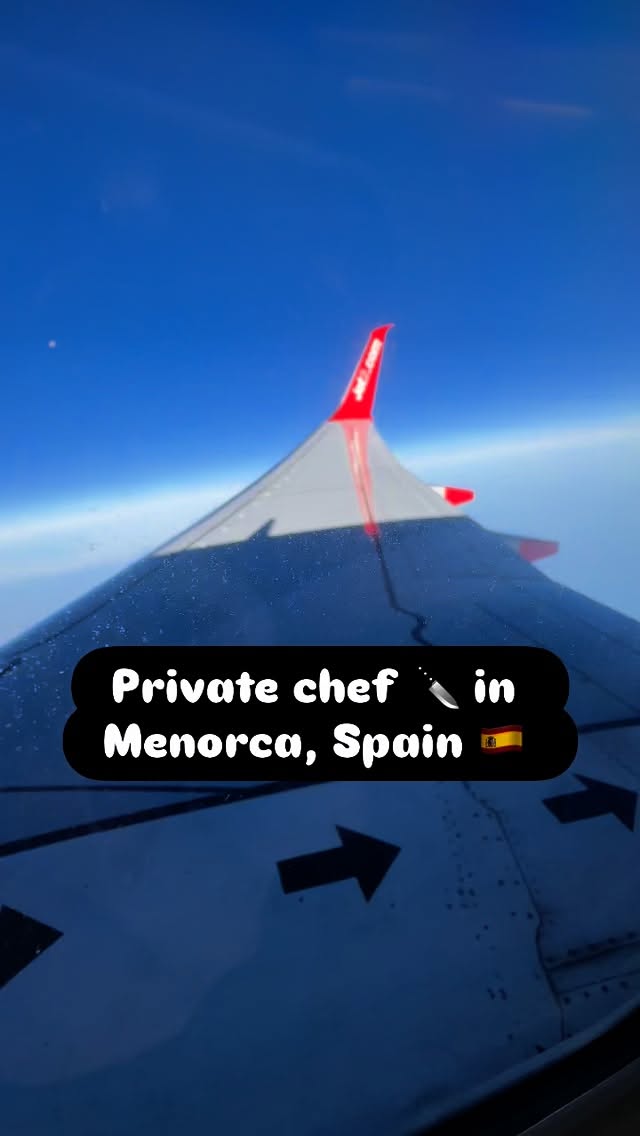 Private chef in Menorca, Spain 🇪🇸
Owner Josh working overseas this August with clients in a villa in Son Bou cooking up a storm.
Breakfast, lunch and dinner for 6 adults & 4 children.
Long busy days menu planning, shopping, prepping, cooking, serving and cleaning 💪
Multitasking private chef 🔪
@luxuryprivatechef
#luxuryprivatechef #privatechef #luxury #menorca #chef