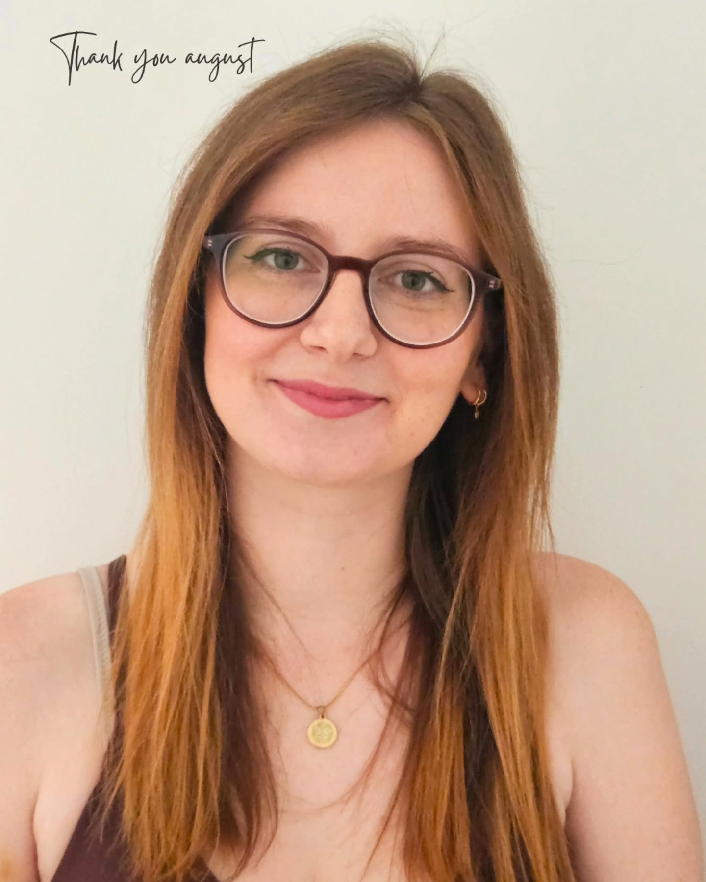 August slips away like a bottle of wine.
Der erste Monat Cinnamon Heart ist beinahe rum und ich könnte schreien und tanzen und tausend Mal Danke sagen.
Ich bräuchte 3 Posts um ausreichend Platz zu haben für so viel Dankbarkeit und weil das ein bisschen übertrieben ist, machen wir das nicht, sondern nehmen die kurze Variante.
DANKE!!!