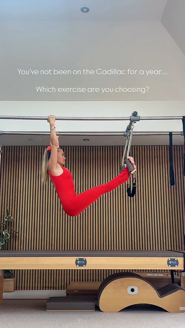Honestly when it comes to the Cadillac there are far too many to choose from š but if I HAD to it's Hanging Back or some kind of Saw/Side Reach stretchy combo (I know there's a proper name for that, but I haven't slept through the night in 5 months šµāš«) How about you?
Cadillac by @basisystems from @gladform_uk
#pilates #pilatescadillac