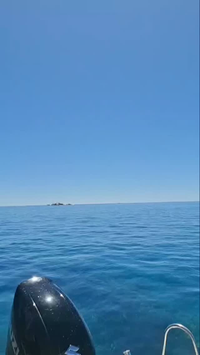 Loyalty_charter_seychelles 🇸🇨
Booked daily boat trip around Praslin and La Digue Island 🏝 in Seychelles
Contact us via WhatsApp +2582583666/+2482525707 or
Visit our website www.loyaltycharter.com