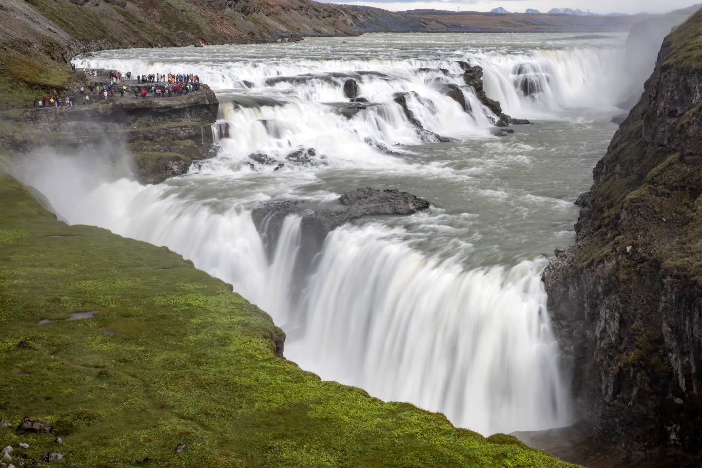 G U L L F O S S
The Golden Falls on the Hvítá river canyon. 140 cubic meters of water fall over this per second, making it one of the most powerful waterfalls 🇮🇸
.
.
.
#travel #travelblogger #travelphotography #travelgram #photography #adventure #nature #landscape #instagood #instamood #instadaily #love #earthoutdoors #beautifuldestinations #discoverearth #wanderlust #picoftheday #canon #canonphotography #nofilter #iceland #islandia #island #north #europe #tbt #nofilter