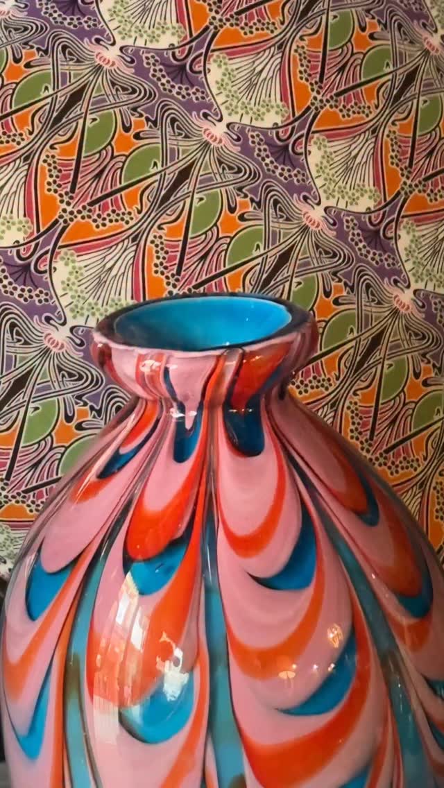 Sunday fundays … #vinyageglassware #bespokeinteriors #interiors #interiordecor #interiorsourcing #interiorstyling #reloved #bbinfinkle