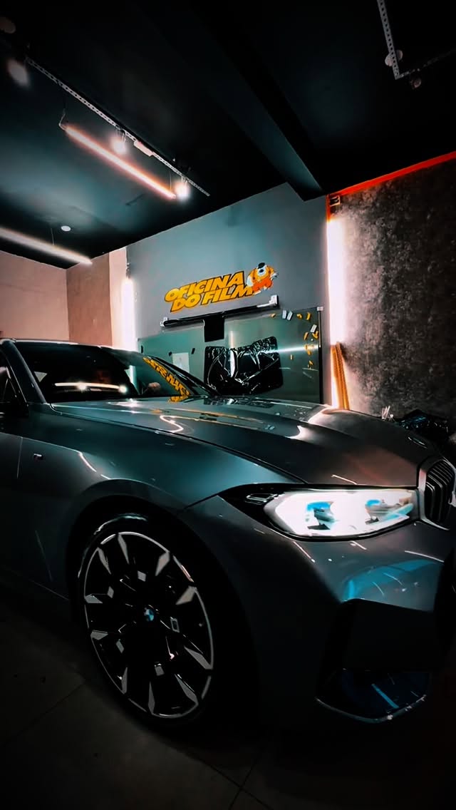 Aplicação de películas de Nanocerâmica e PPf para proteção de pintura.
#automobile #peliculas #bmw #bmw320 #oracal #envelopamento #ppf #wrap #nanoceramica