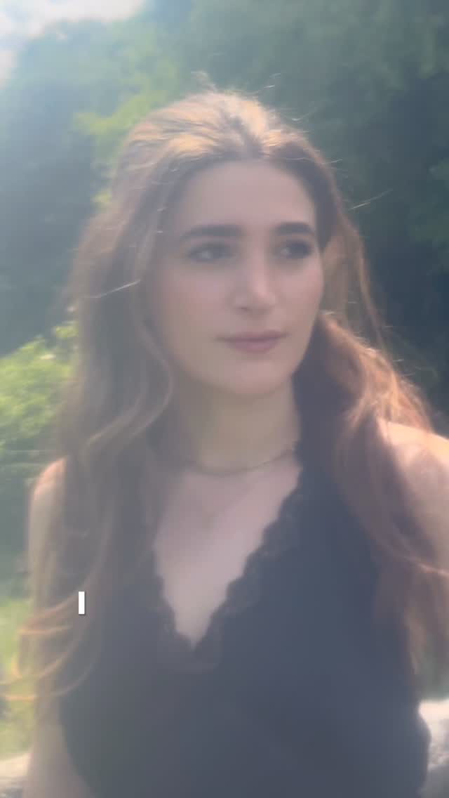 It’s here! My first single Living In My Mind is out now on all streaming platforms 💕 So excited I get to finally share this. And see you tonight at the show at 7PM at @nublunyc in the east village! Song link in my bio :)
Song produced by @parkwild
Mastered by @danmillice
Video by @zaffiramedici
Performing tonight with the amazing @meitalmusic_ @nir_furman @itaieliezribass @_itamardahan_
Followed by @imclairehawkins releasing her new song and @rowenet for his farewell gig!