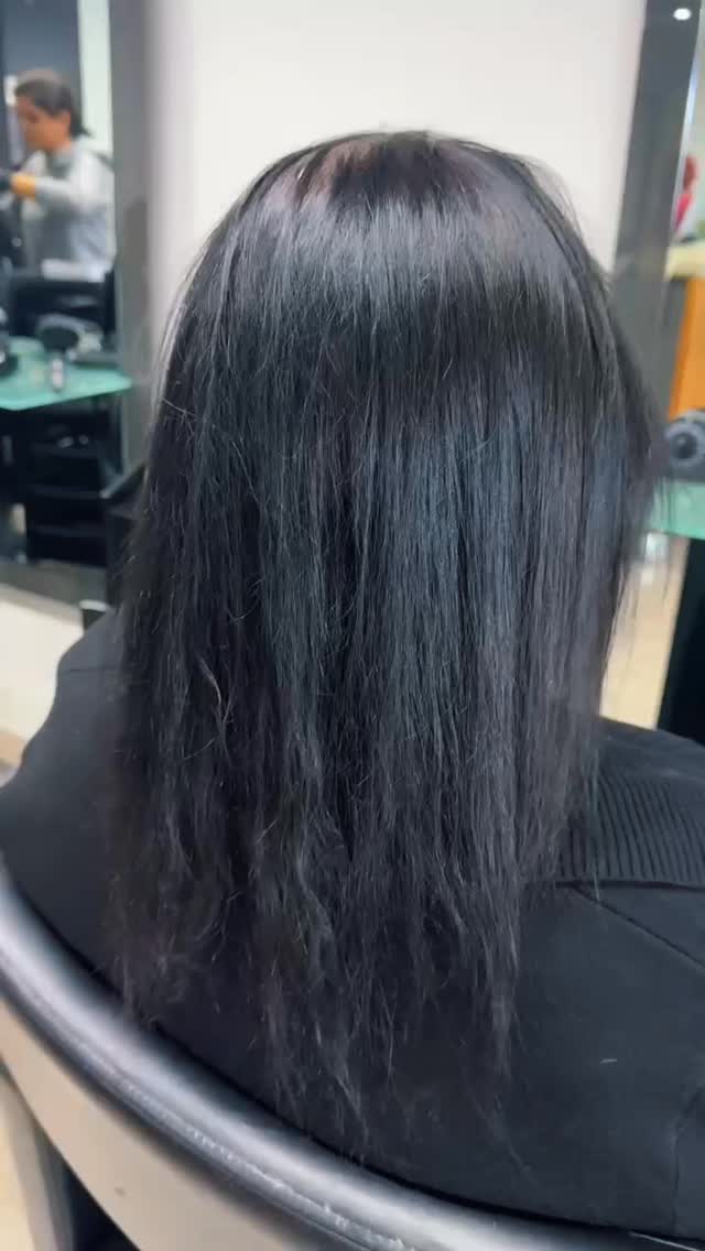 Get instant length & volume with our premium hair extensions 💇♀️ Book your dream hair today!
#HairExtensions #HairTransformation #hairstylist #hair #hairextensionsalon #hairextensionspecialist #hairextensions