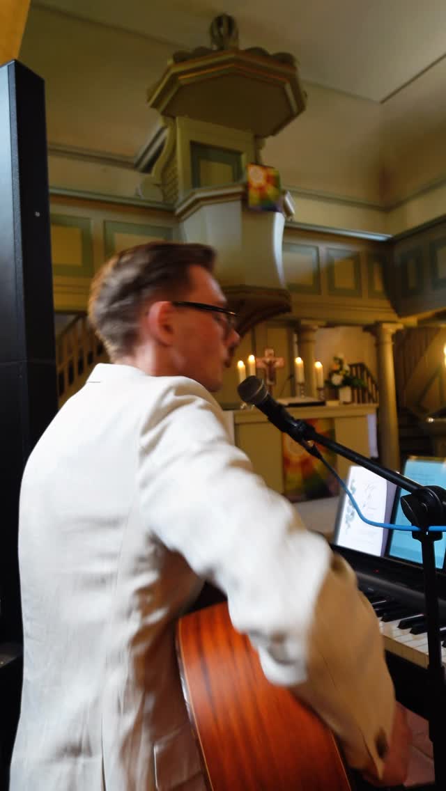 (LIVE) Chapeau @robertredweik
#hochzeitssänger#chapeau#hochzeit2025