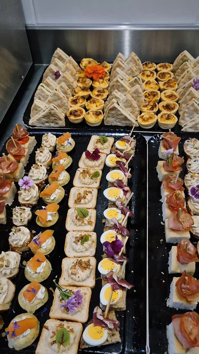 🎉 Grande nouvelle pour Auxon !
La nouvelle salle socio-culturelle a été inaugurée et ouvre ses portes à toutes et à tous 🤗
Un lieu moderne et chaleureux, pensé pour partager des moments uniques : spectacles, fêtes, rencontres, activités associatives…
📽️ Retour en images sur cette prestation
#Auxon #Inauguration #VivreEnsemble #Culture #Commune
#traiteurevenementiel #traiteurtroyes #traiteuraube #traiteuryonne