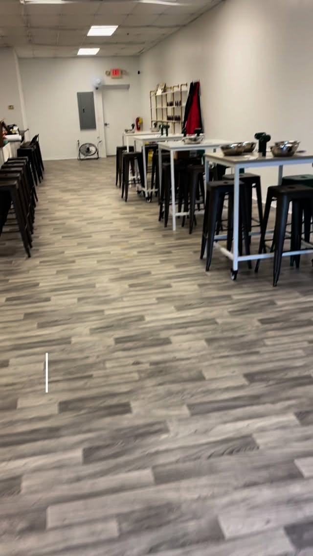 ☀️✨ Our summer season was such a blast! From vendor events to mixing classes, we loved connecting with you all.
Thank you for supporting RENUMe Collection — we can’t wait to see you this fall! 🍂💖
#renumecollection #popupshops #summerglow #vendorevents #summerseason