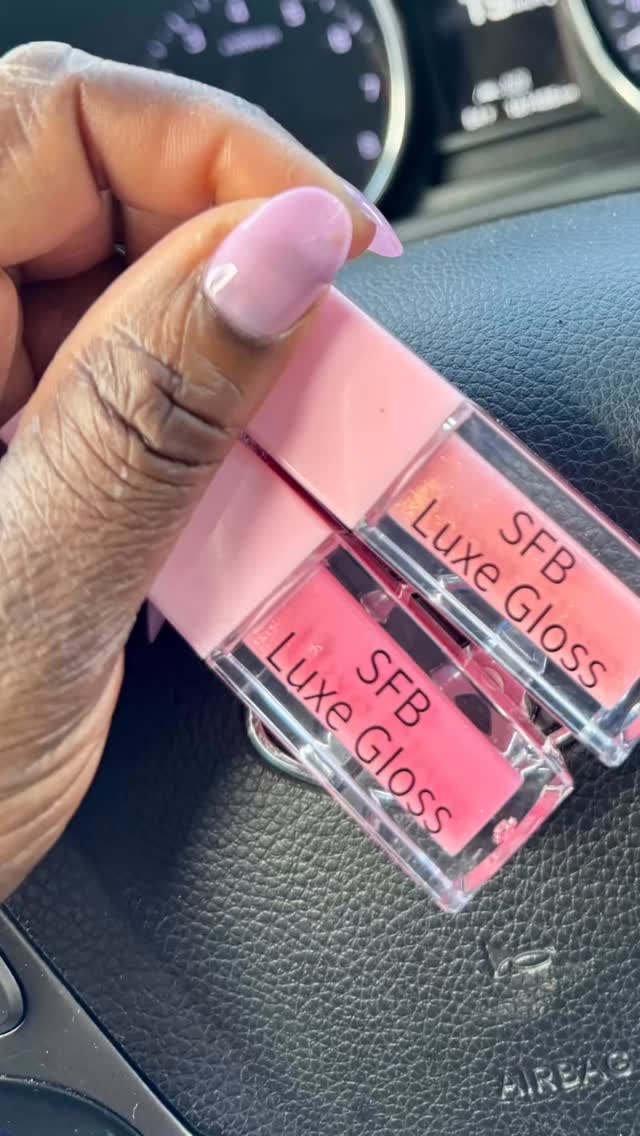 Luxe lipgloss #peachy #Rosie💕
