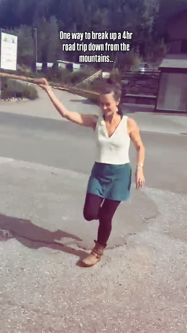 Found a stick in the back seat as we waited at a garage in the Norwegian mountains…
A fun way to pass the time.. spontaneous street stick twirling 🤣 💃
…driving back from a week singing at Zen Coaching 20 year anniversary!
#zencoaching
#streetdancing
#roadtripnorway
#spontaneousdancing
#summeradventures