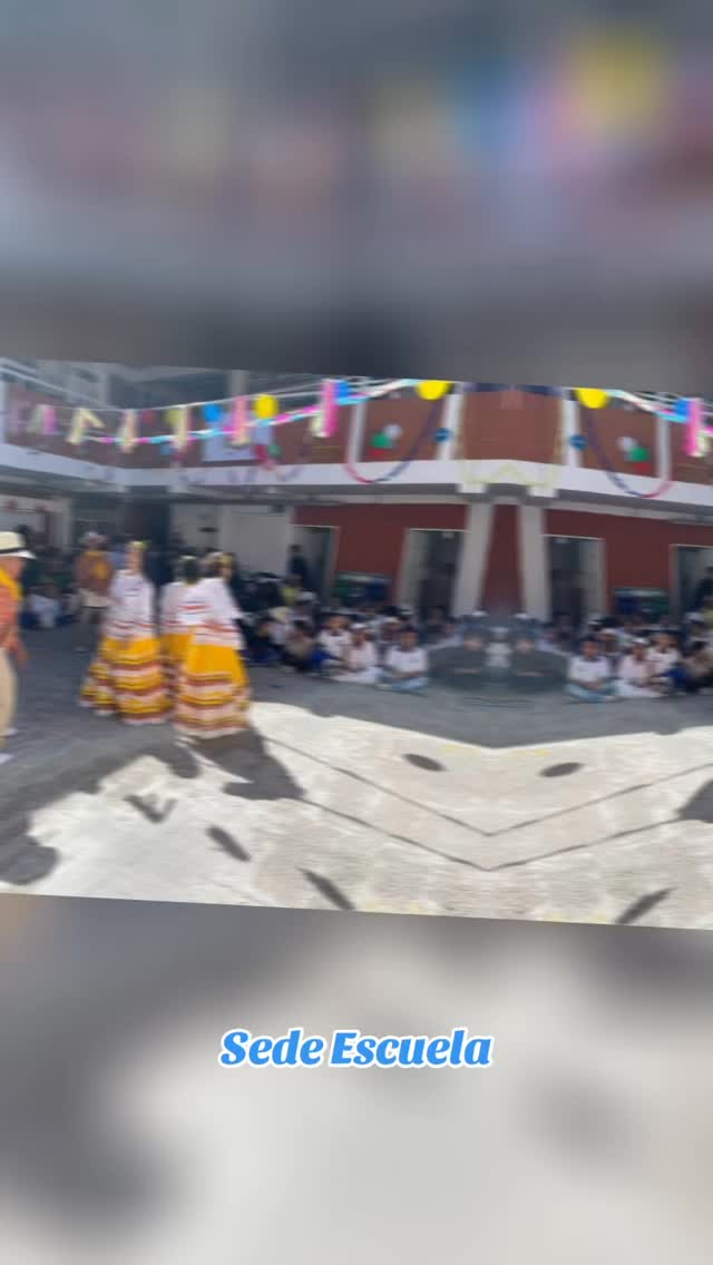 ✨🌸 Se viste de Antioqueñidad nuestra sede escuela 🌸✨
Hoy vivimos una mañana llena de color, tradición y alegría en compañía de nuestros estudiantes y maestros, quienes con su entusiasmo y participación hicieron de esta celebración un evento espectacular. 💛💚🤍
Con orgullo resaltamos nuestras raíces, nuestra cultura y el amor por nuestra tierra antioqueña. 🌺🎶
📸 Gracias a todos los que hicieron posible este día tan especial.
#FeriaDeLaAntioqueñidad #OrgulloAntioqueño #NuestraEscuela #Tradición #Alegría