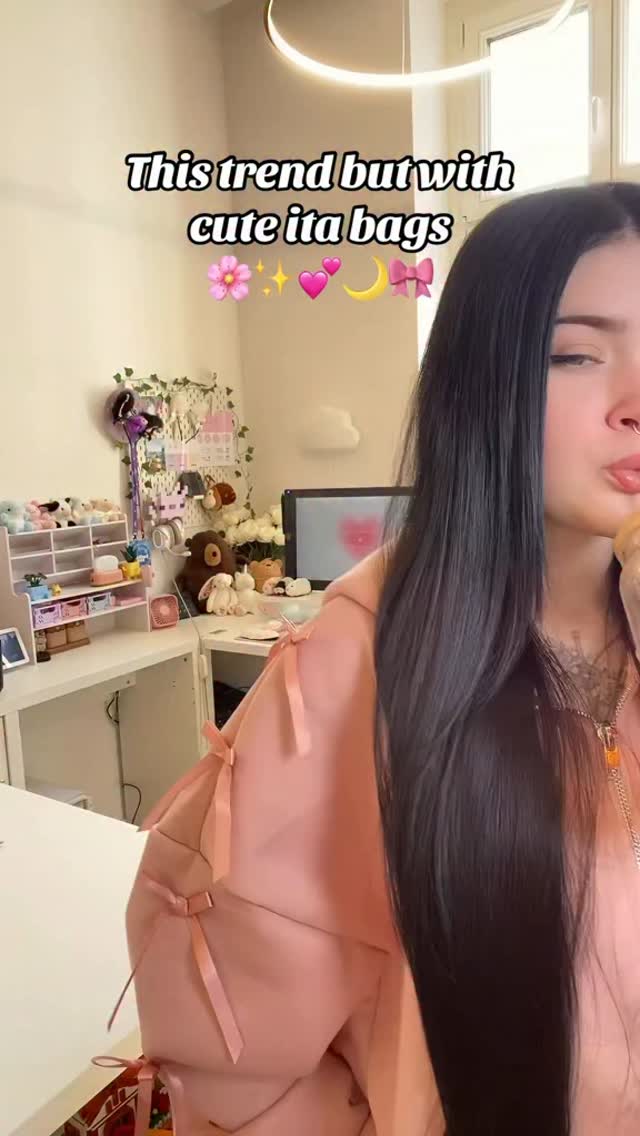 Our inventory bags are available in two sizes, and the big ones even in six different colours 🎨
You can also add the same colour pins 🐚🪻 and have a whole blue, green or pink bag 💖
Check our minuko.com
#minecraft #stardewvalley #animalcrossingnewhorizons #games #gamer #gamermeme #minecrafters #acnh #mc #fyp #fypシ