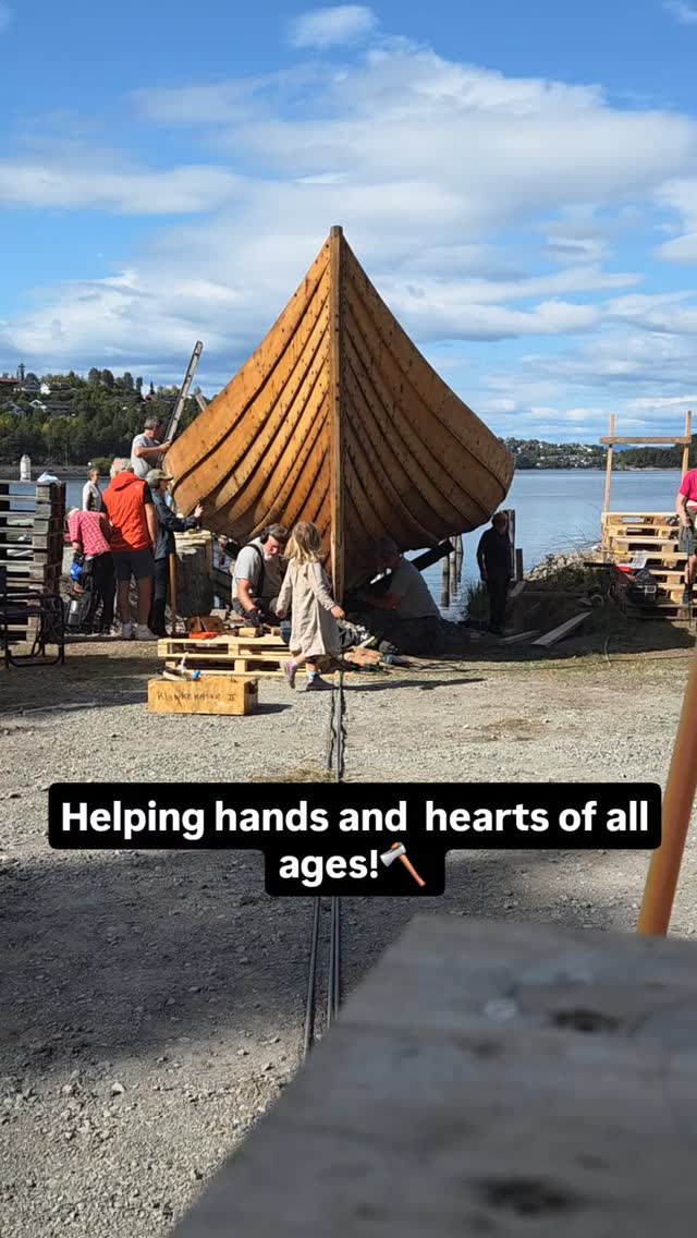 Viking life in Norway is about community, nature and big beautiful Viking ships. ⚡️
#hardaade #vikingship #norway #norwegianvikings