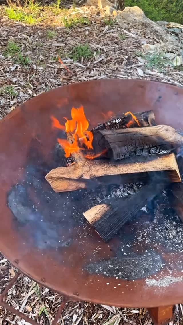 All of this is medicine… 🌱
Movement, fasting, nature, laughter, plants, rest, sunlight, gratitude, friendship, and stillness. ✨
At our retreat, we honor these simple truths , creating space for you to experience them deeply.
If your soul is ready, the invitation is open. 🌞💚