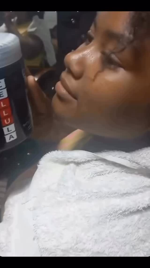 Ready to 💋 your hair?
Shine you’ll smile about.
Hair you’ll obsess over💛
KUZ Cellula Madre – 5 steps to glossier, stronger hair✨
🔗 Shop now via link in bio
Kuz to your hair💋
#hairinspo #haircarespecialist #haircareessentials #hairglow #haircareprofessional #glowmode #kuzyourhair💋