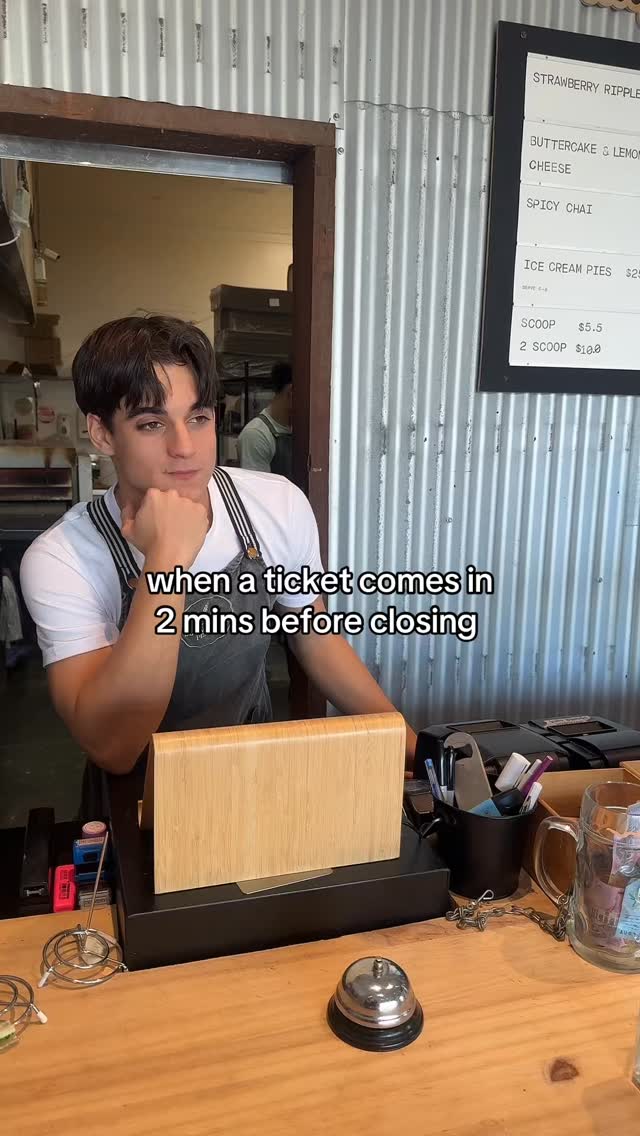 Here to serve the goods 🤌🏼🍕🙃
#perth #perthpizza #slowdoughpizza