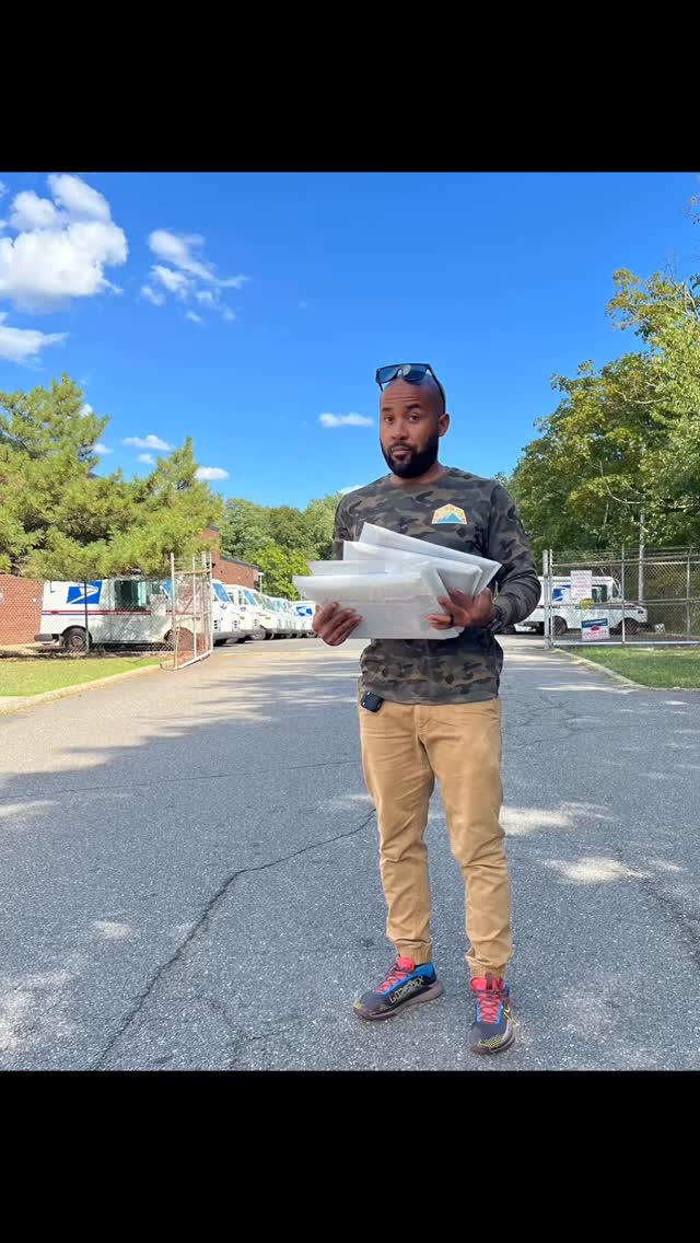 Link to books in bio!
No Days Off.
Vacation= Yard Work + Post Office + Teaching Kid How To Ride W/O Training Wheels
❤️ @trinidadave @stephthewealthcaptain @zani0509