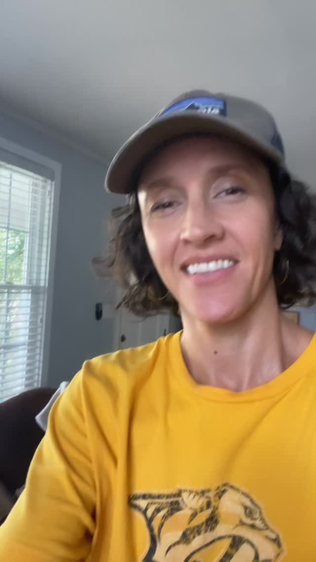 How scary is it to take your private creations and make them public?? VERY😆Doesn’t mean you can’t do it and enjoy it! Sending out an audio “training” on this tomorrow. Check you inbox if you’re already on the list. Comment “Release” if you’re want to get on it! 🤗#artistand #artistcommunity